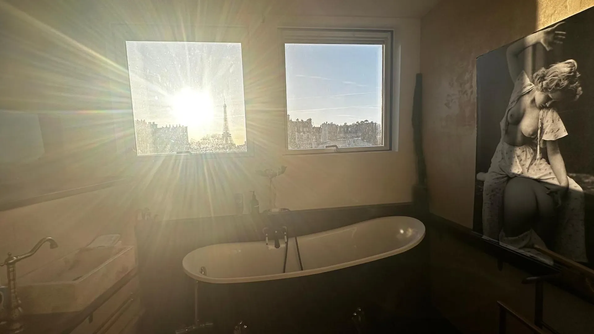 View Eiffel Tower Apartment Paris